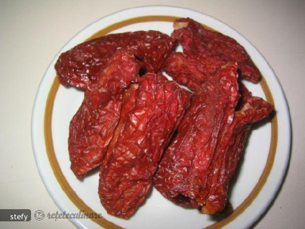 Pulpa de Curcan cu Sos de Ciuperci si Rosii