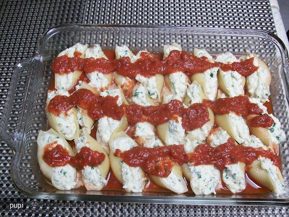 Paste Scoici Mari ( Stuff Jumbo Shells)