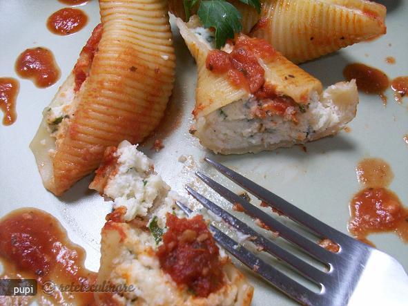 Paste Scoici Mari ( Stuff Jumbo Shells)