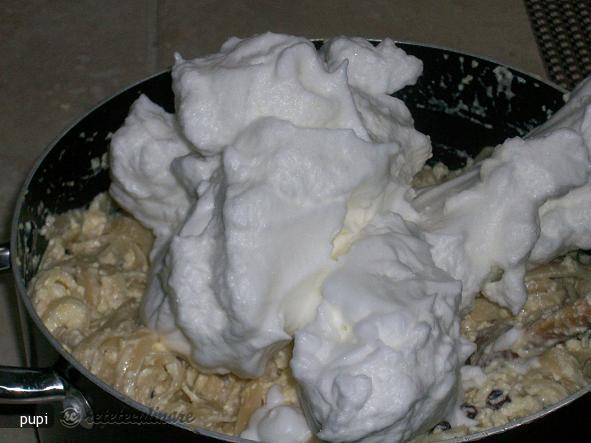 Budinca de Macaroane