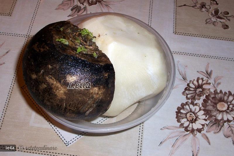 Salata de Ridichi Negre