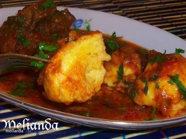 Papricas cu Carne de Caprioara