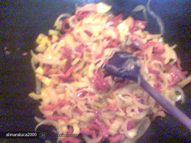 Pepene Galben Umplut