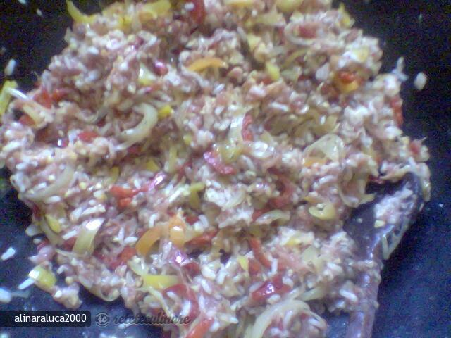 Pepene Galben Umplut