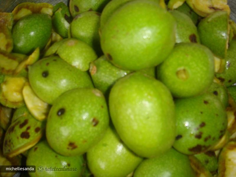 Dulceata de Nuci Verzi