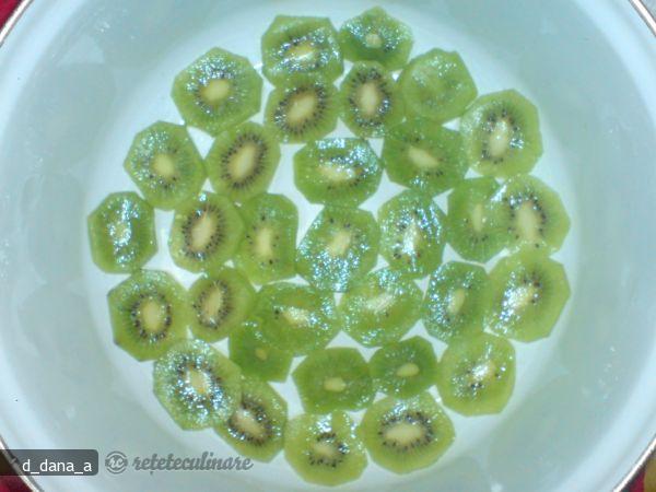 Tort Exotic cu Gelatina