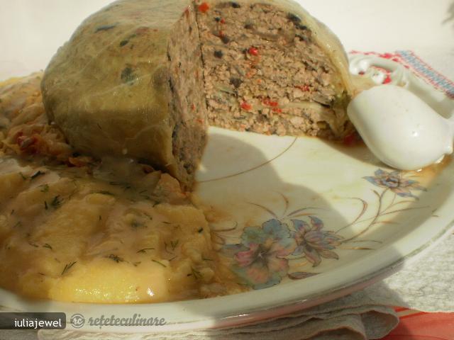 Bulz de Varza Dulce Umpluta cu Carne