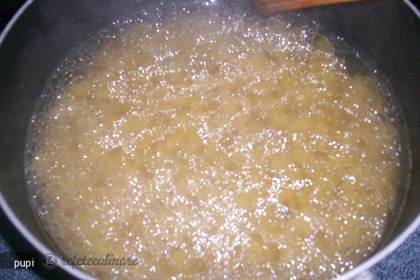 Smoked Salmon Pasta (Paste cu Somon Afumat)