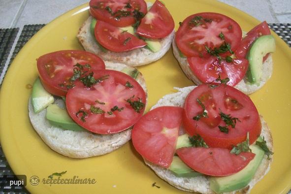 Avocado Sandwich - American Breakfast