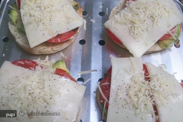 Avocado Sandwich - American Breakfast