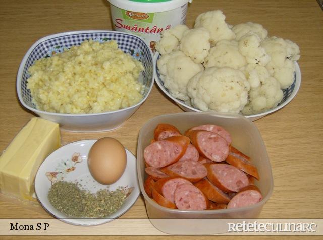 Conopida cu orez si carnati la cuptor