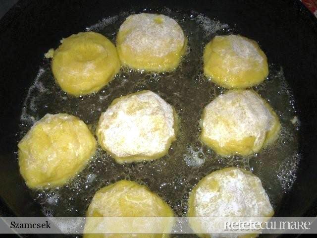 Friptura de Curcan cu Chiftele din Cartofi