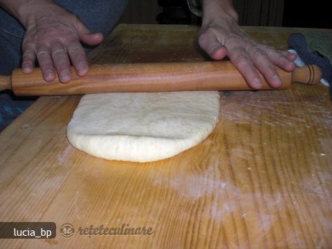 Cozonac cu nuca-reteta de la bunica