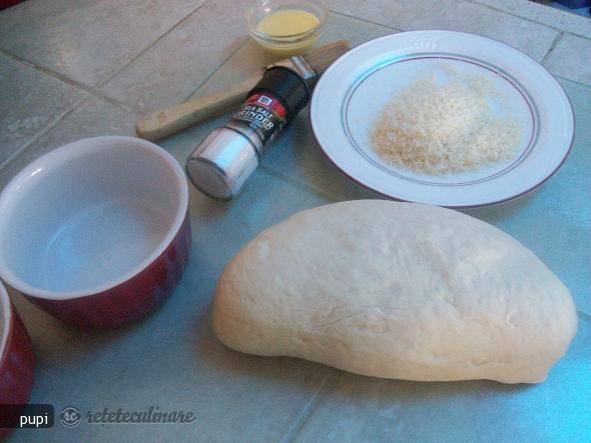 Batoane de Paine cu Parmesan si Rosmarin