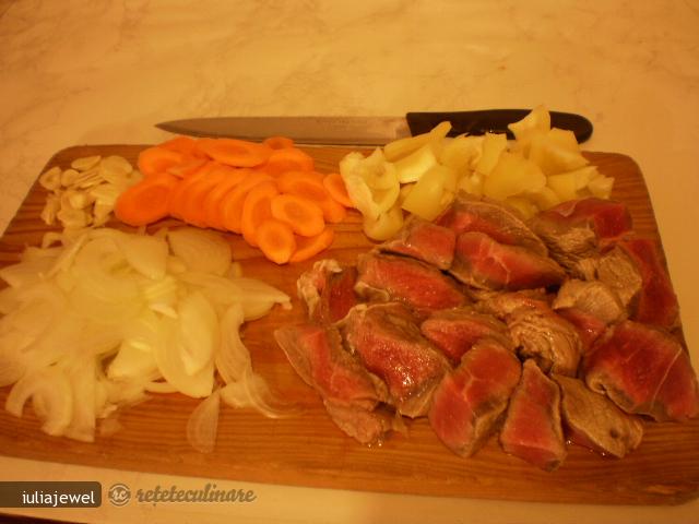 Pulpa de Caprioara in Sos de Vin