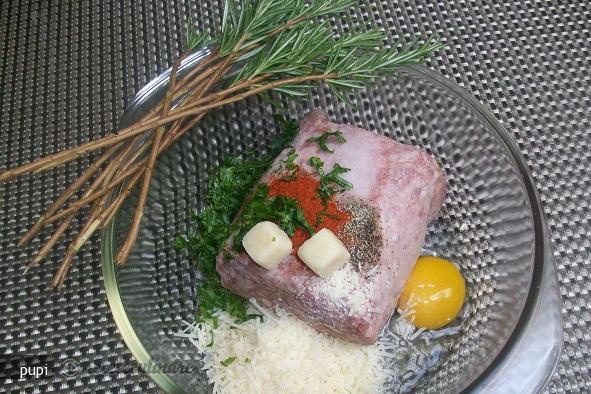Rosemary-spiked Meatballs (Chiftele Spiky cu Rosmarin)