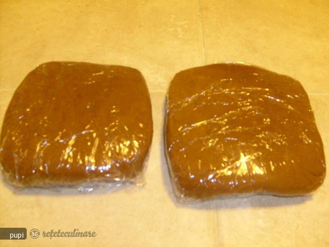 Casuta de Turta Dulce (Aluat Tare)