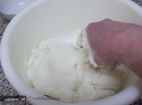 Cum Se Face Fondantul (pasta de Zahar)