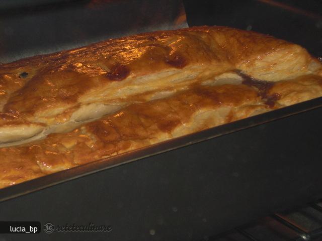 `Strudel` cu Ricotta si Afine