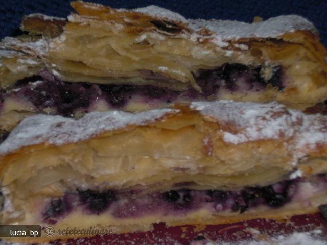 `Strudel` cu Ricotta si Afine