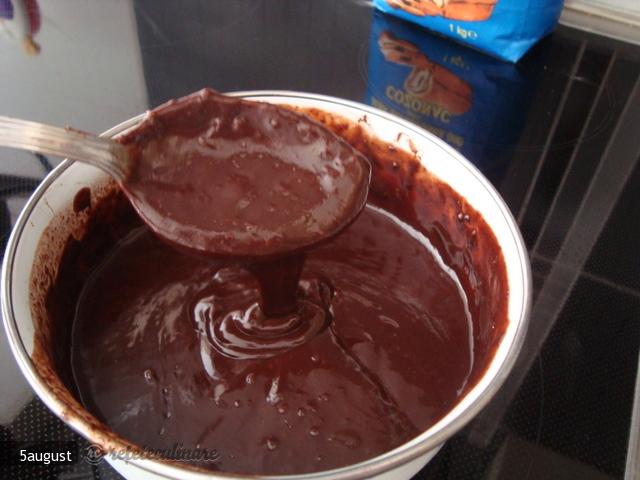 Stelute cu Crema de Ciocolata