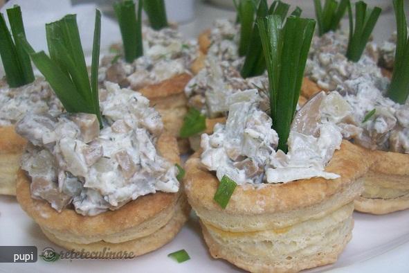 Aperitive - Bouchees cu Ciuperci (Vol-au-Vent)