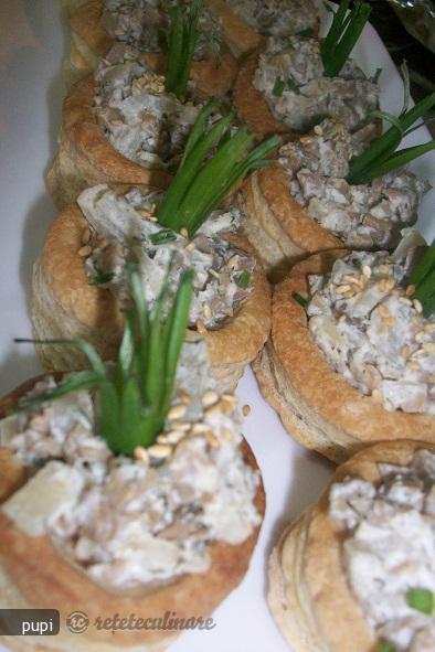 Aperitive - Bouchees cu Ciuperci (Vol-au-Vent)