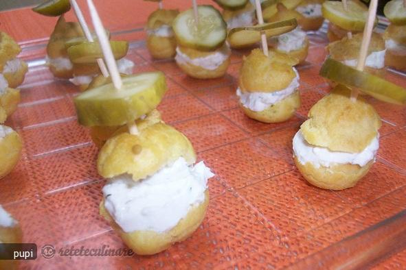 Aperitive - Gogosele cu Branza si Usturoi
