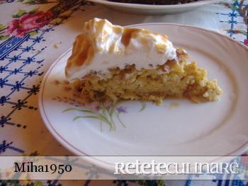 Budinca de Orez cu Mere, Caramel si Frisca