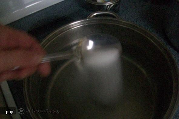 Slanina Fiarta cu Boia si Usturoi