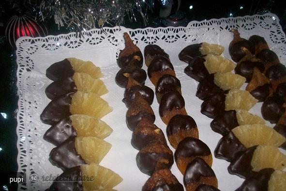 Platou cu Fructe Uscate