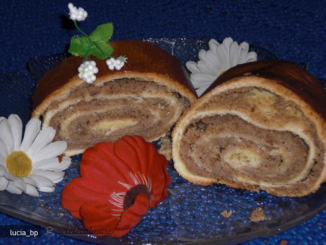 Cozonac cu Nuca