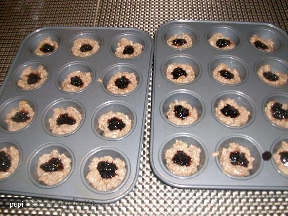 Muffins cu Tarate si Gem de Capsuni