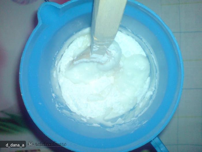 Tort de Frisca cu Visine