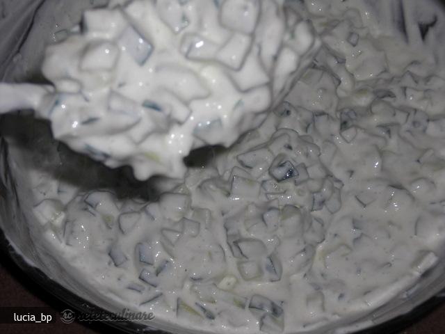 Salata de Castraveti Greceasca