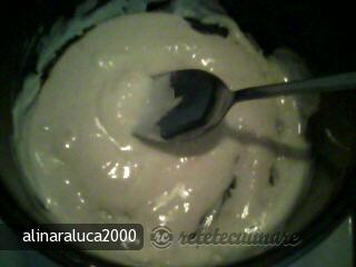 Tort cu Capsuni si Migdale