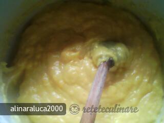Tort cu Capsuni si Migdale