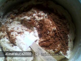 Tort cu Capsuni si Migdale