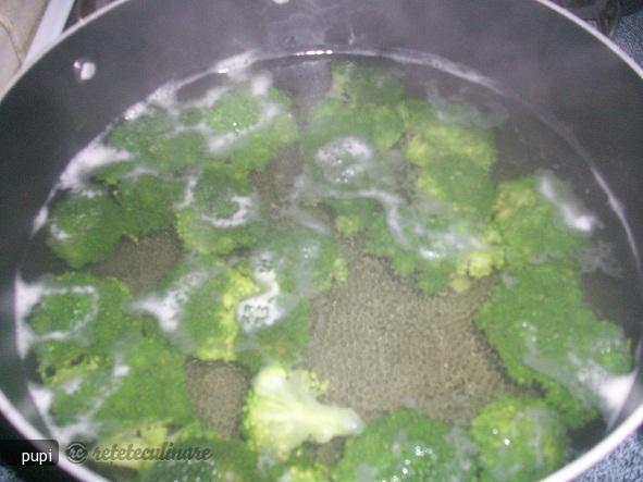 Broccoli si Zucchini Pane