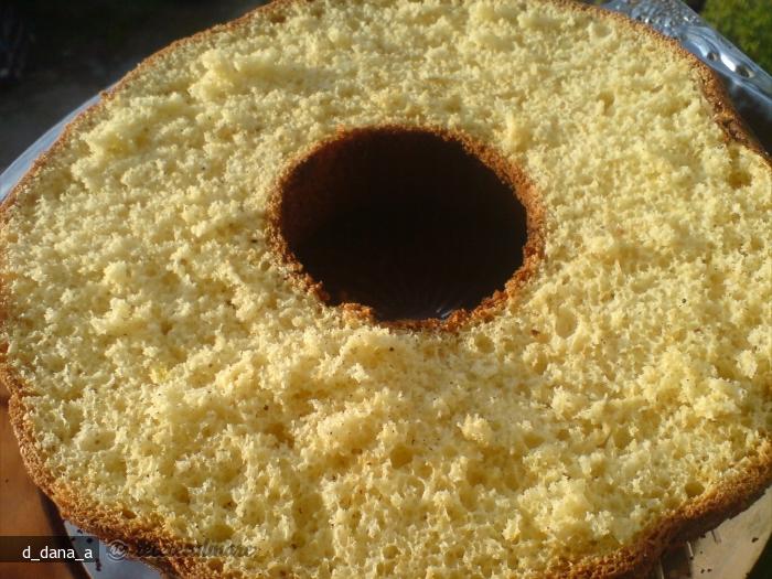 Prajitura cu Frisca si Nuca de Cocos