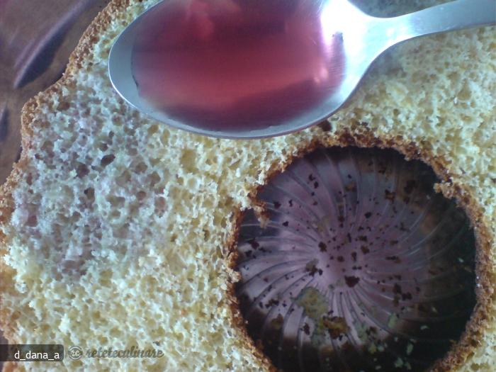 Prajitura cu Frisca si Nuca de Cocos