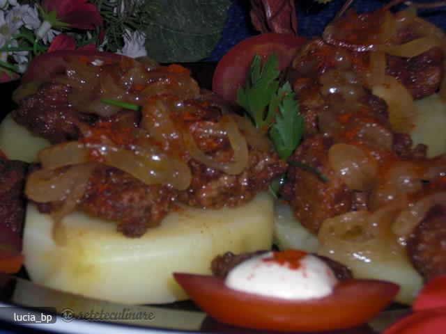 Aperitiv cu Ficatei