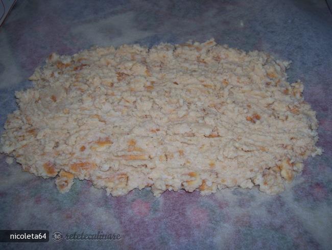 Rulada de Ricotta cu Biscuiti, Cocos si Capsuni
