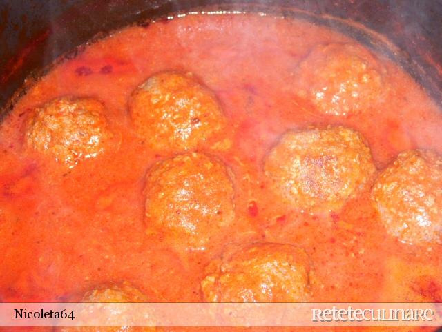 Suppression Taxation Adept Chiftele cu sos de rosii | Mancaruri cu carne | Reteteculinare.RO