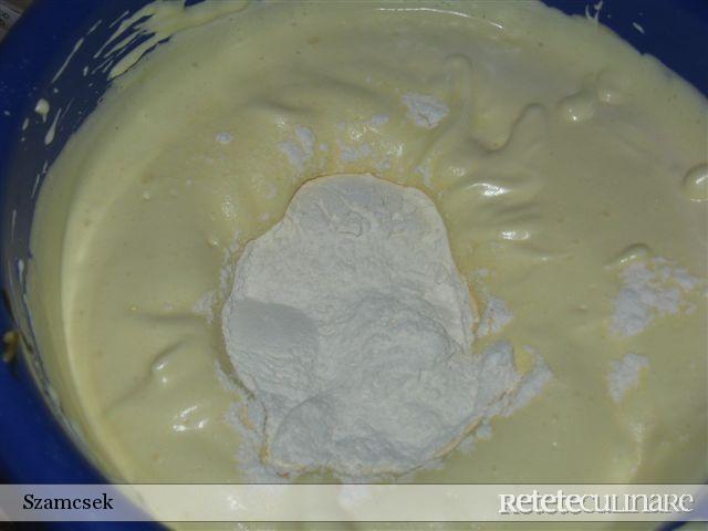 Tort cu crema suhaida