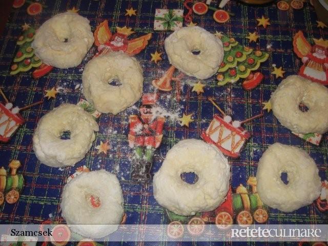 Reţetă de preparare a papanaşilor