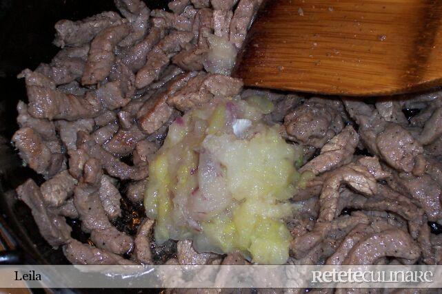 Sote de porc a la Stroganof
