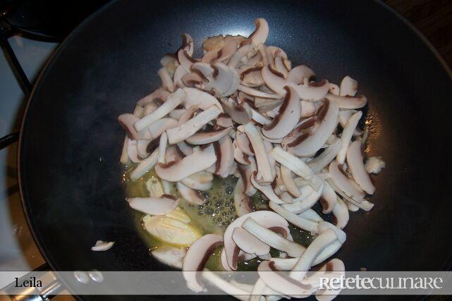 Sote de porc a la Stroganof