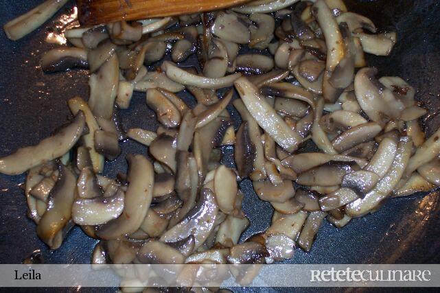 Sote de porc a la Stroganof