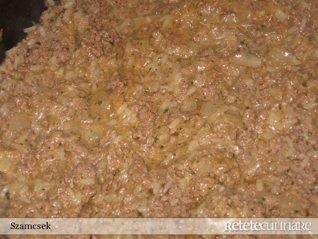 Rosii umplute cu carne si orez